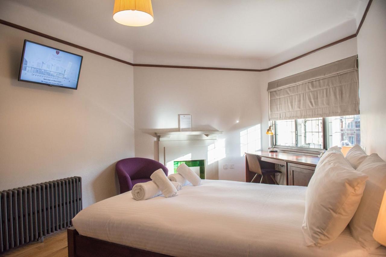 Hotel West Court- Jesus College 2*