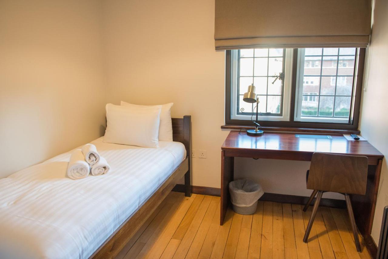 West Court- Jesus College Hotel 2*